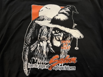 T-SHIRT Trick or Treat Witch Salem